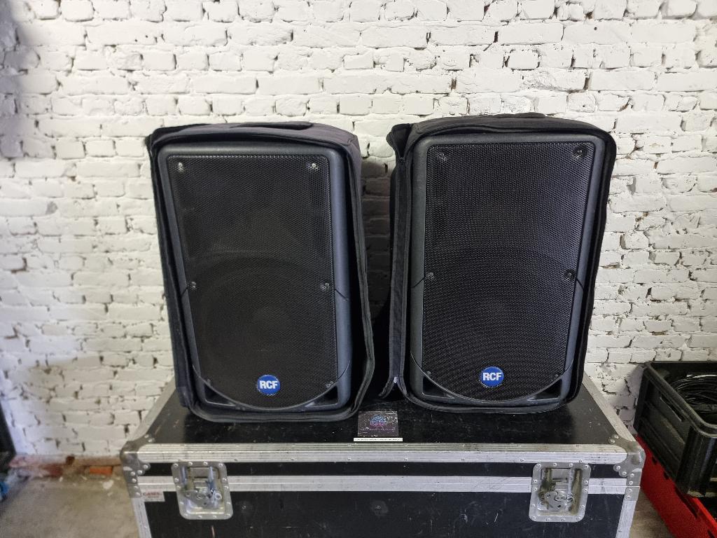 RCF ART 322 met beschermhoezen, TV, Hi-fi & Vidéo, Enceintes, Enlèvement, Utilisé
