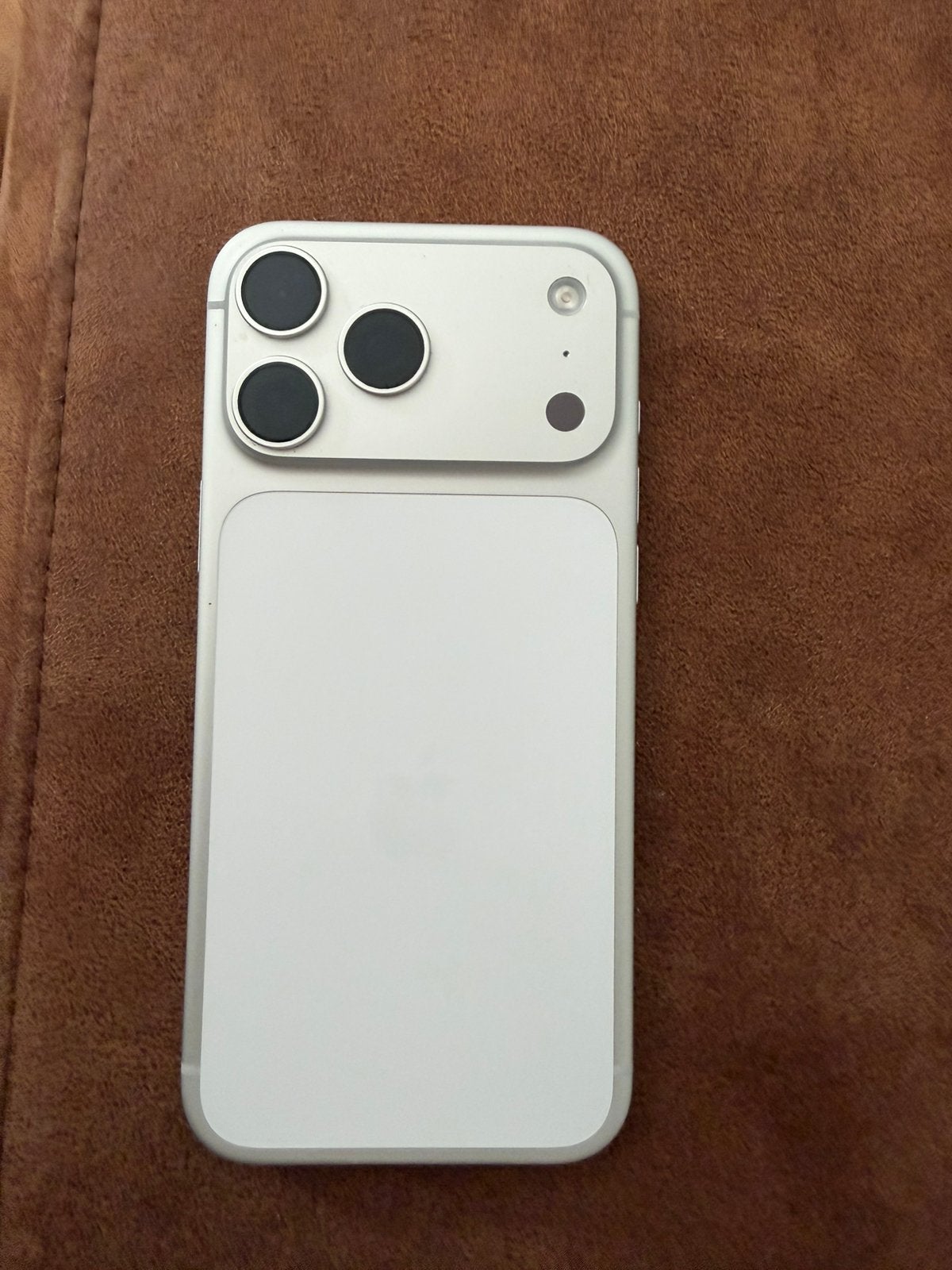 Iphone 17 prox max, Enlèvement, Comme neuf, IPhone 17
