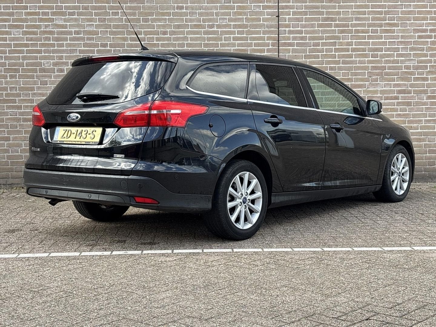 Ford Focus Wagon 1.0 Titanium Edition | Climate | Camera | C, Autos, Ford, Focus, Achat, Entreprise, 110 g/km