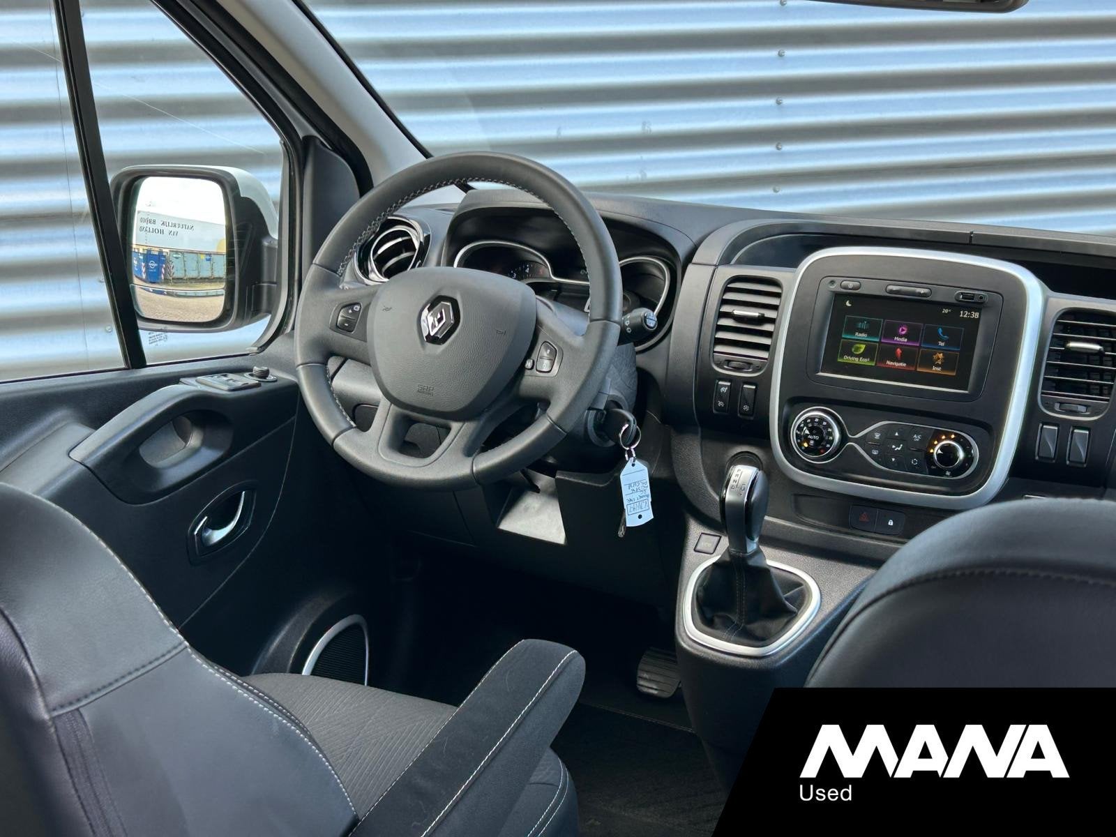 Renault Trafic 2.0 dCi 170pk L2H1 DC Automaat (bj 2021), Auto's, Euro 6, 4 cilinders, Wit, Bedrijf