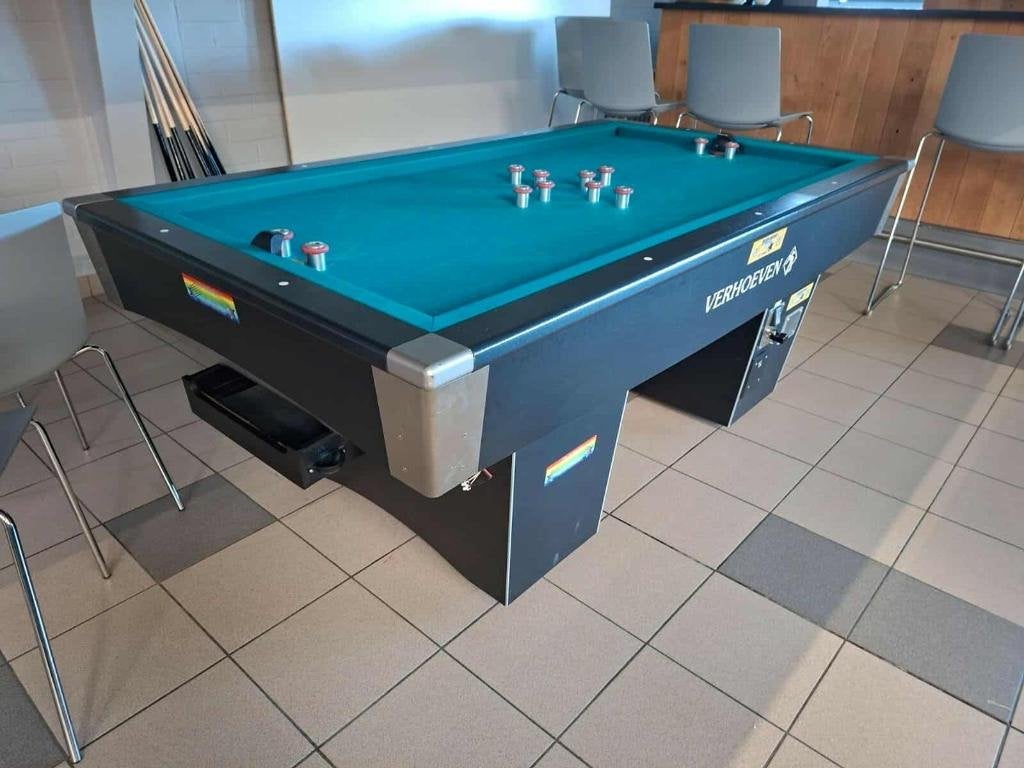 Biljarts en voetbaltafels., Ophalen, Zo goed als nieuw, Biljarttafel