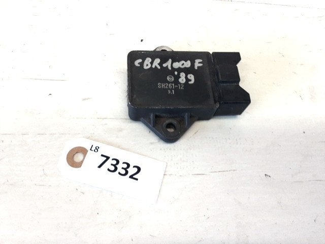 CBR1000F 1989 - 1992 Honda Spanningsregelaar D1-50786
