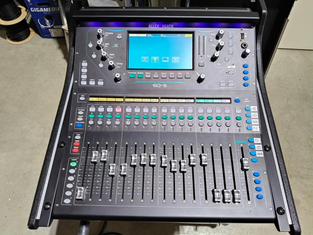 Allen & Heath SQ-5 in hele nette staat, Muziek en Instrumenten, Mengpanelen, Gebruikt, 20 kanalen of meer, Microfooningang, Ophalen
