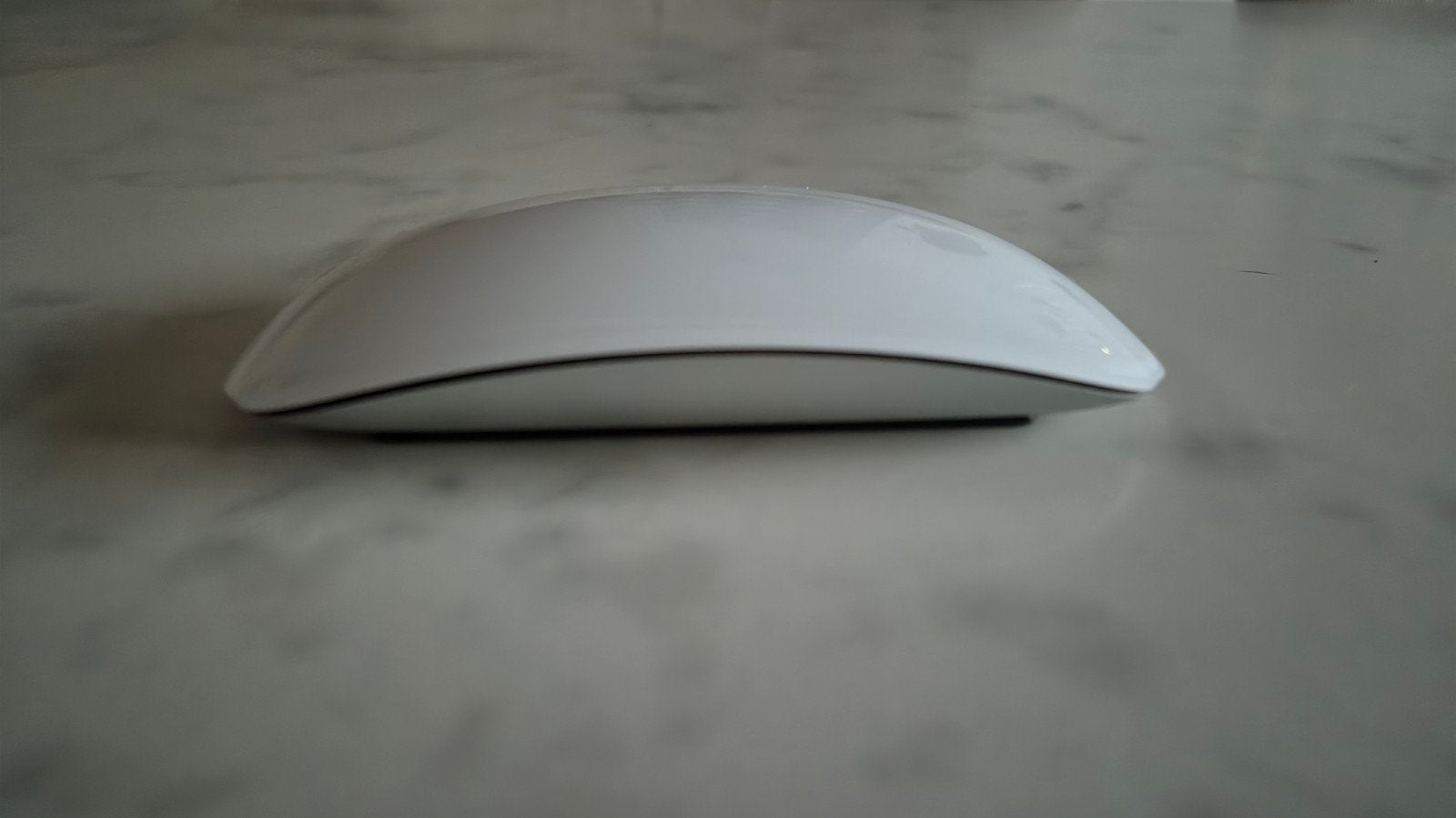 Apple magic mouse, Computers en Software, Muis, Ophalen of Verzenden, Zo goed als nieuw, Draadloos