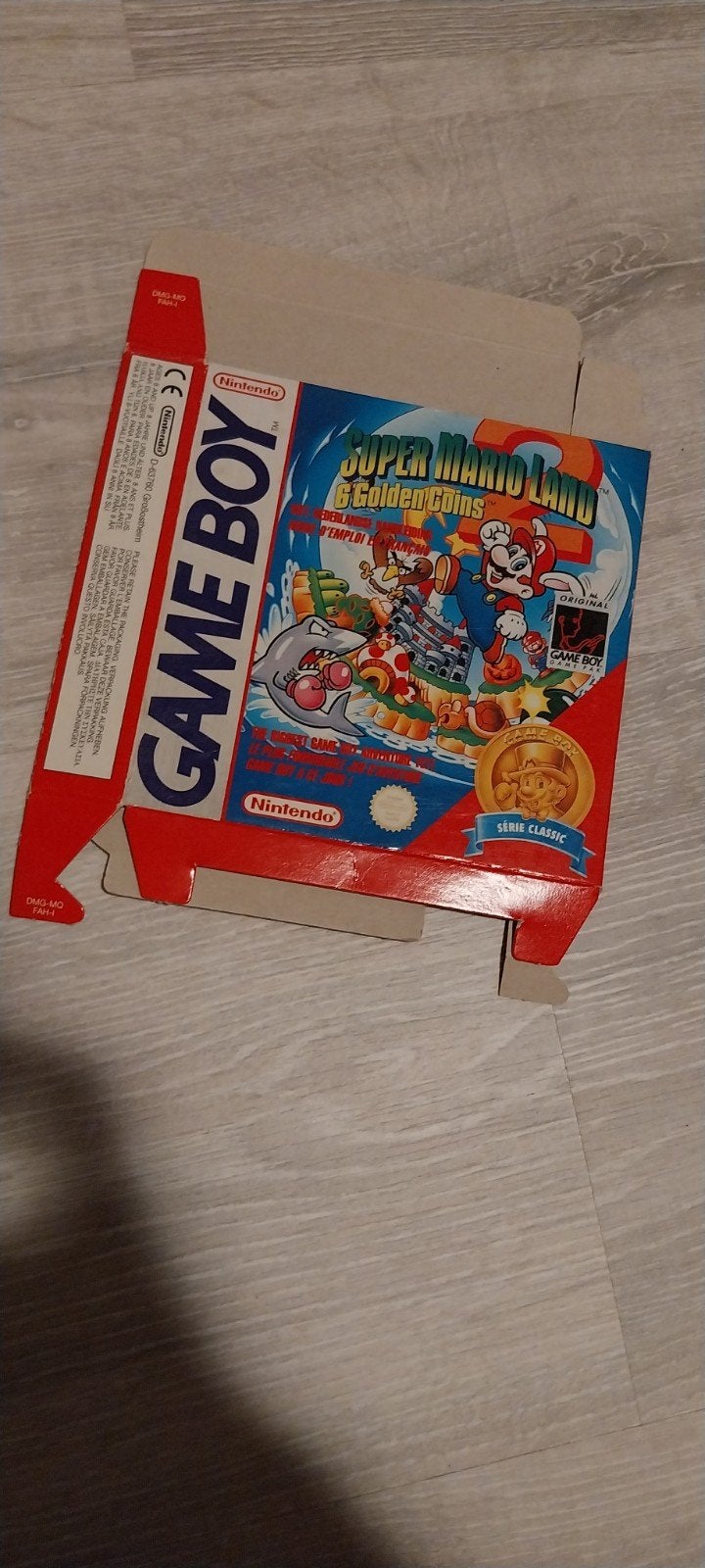 Game Boy Super Mario Land 2 box, Enlèvement