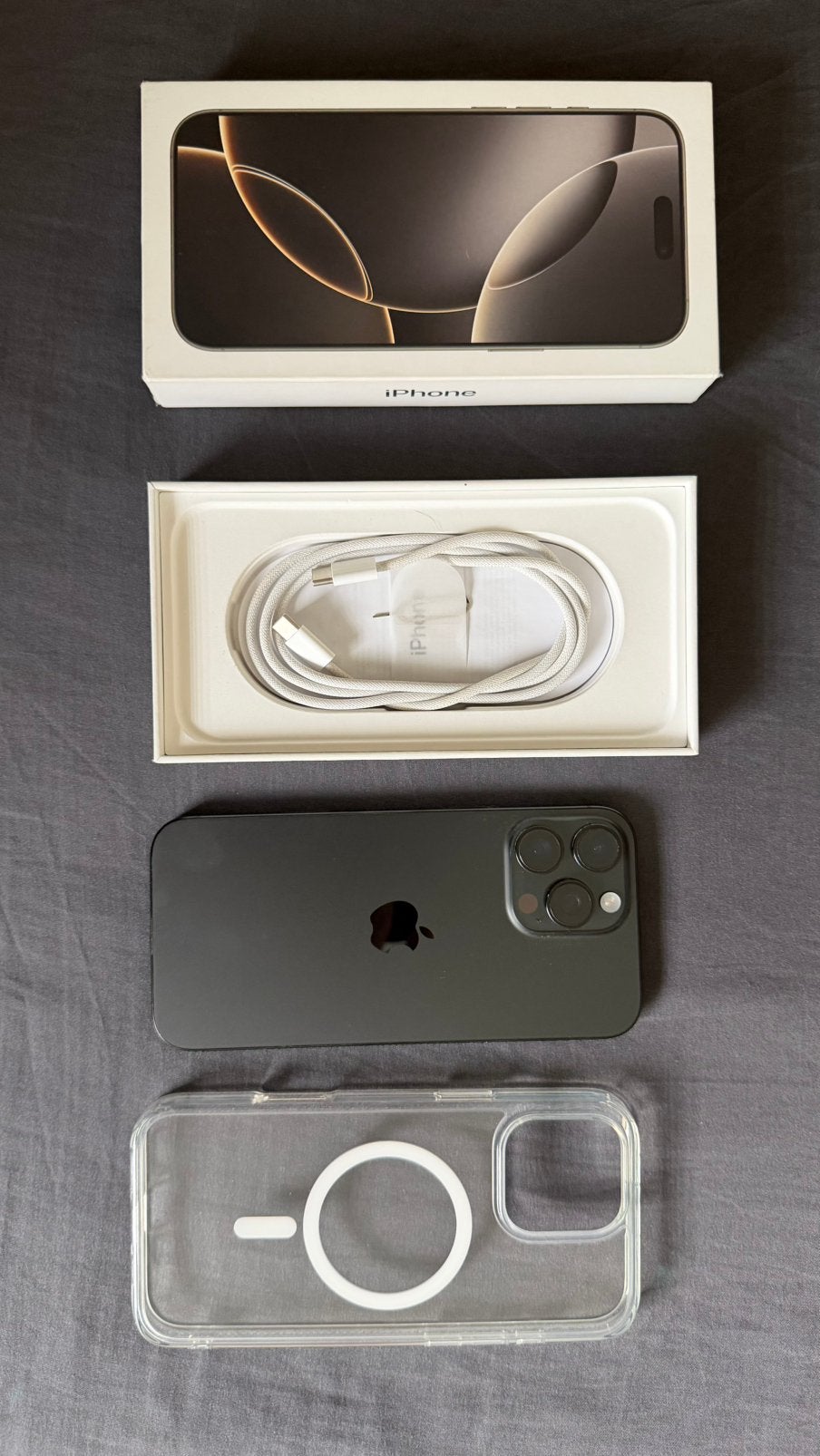 Iphone 16 pro max ( lire annonce ! ), Ophalen, Zo goed als nieuw, Zwart, IPhone 16