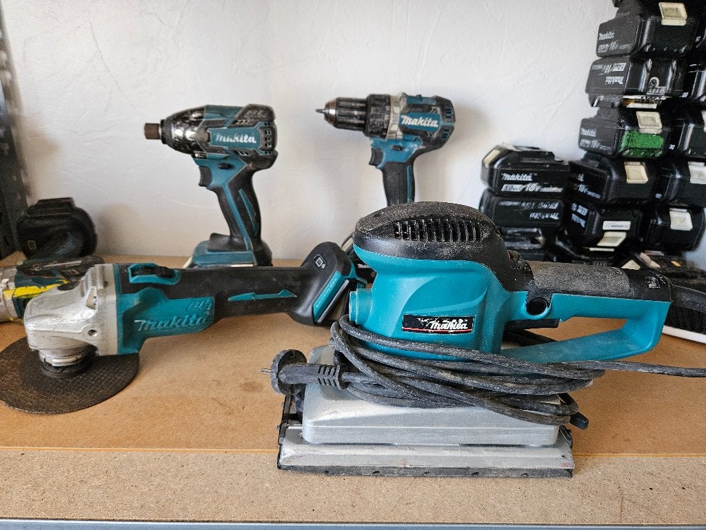 Ponceuse orbitale Makita BO4900V, Enlèvement, Comme neuf, Ponceuse orbitale