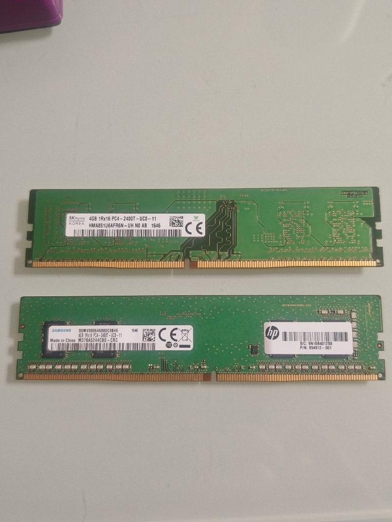 Set van 2x 4GB DDR4 RAM (Totaal 8GB) – SK Hynix & Samsung, Enlèvement ou Envoi, DDR4, Utilisé, Desktop