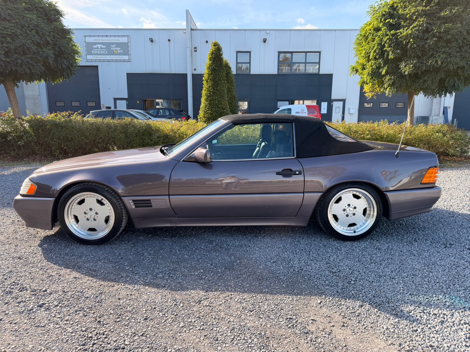 Mercedes-Benz SL300 - Oldtimer, foto 2
