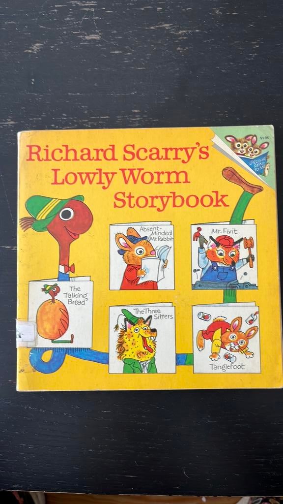 Richard Scarry Lowly Worm Storybook, Ophalen of Verzenden, Gelezen