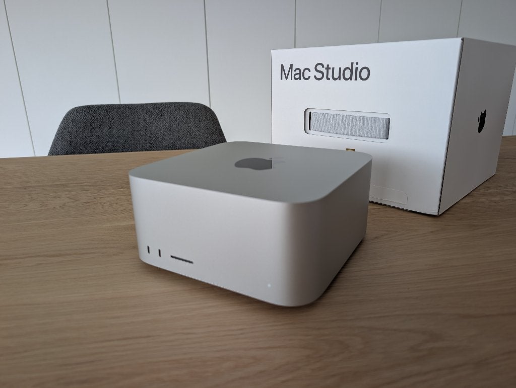 Apple Mac Studio M1 Max 32GB / 1TB / 24-core GPU, Informatique & Logiciels, Autres modèles, SSD, Comme neuf, 3 à 4 Ghz