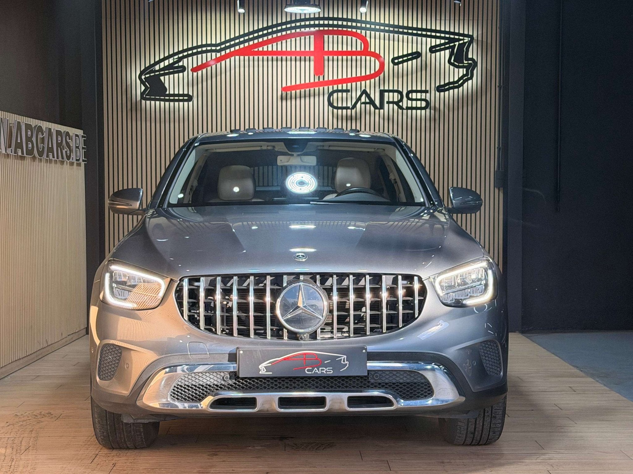 Mercedes-Benz GLC 200 4-Matic * COUPE * LOOK PACK AMG * GAR, Autos, Cuir, Argent ou Gris, 5 portes, 5 places
