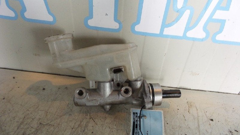 HOOFDREMCILINDER ABS Suzuki Liana (ERC / ERD / RH4), Suzuki-Allee 7
64625  Bensheim, DE, Gebruikt, Suzuki Deutschland GmbH, Kontakt@suzuki.de