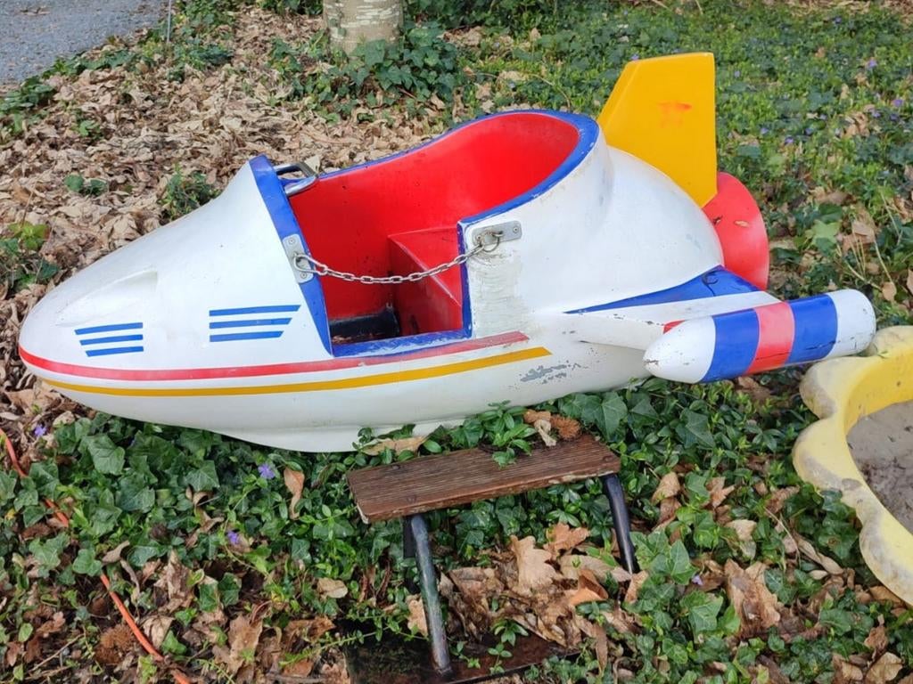 Ruimteraket, Antiek en Kunst, Ophalen