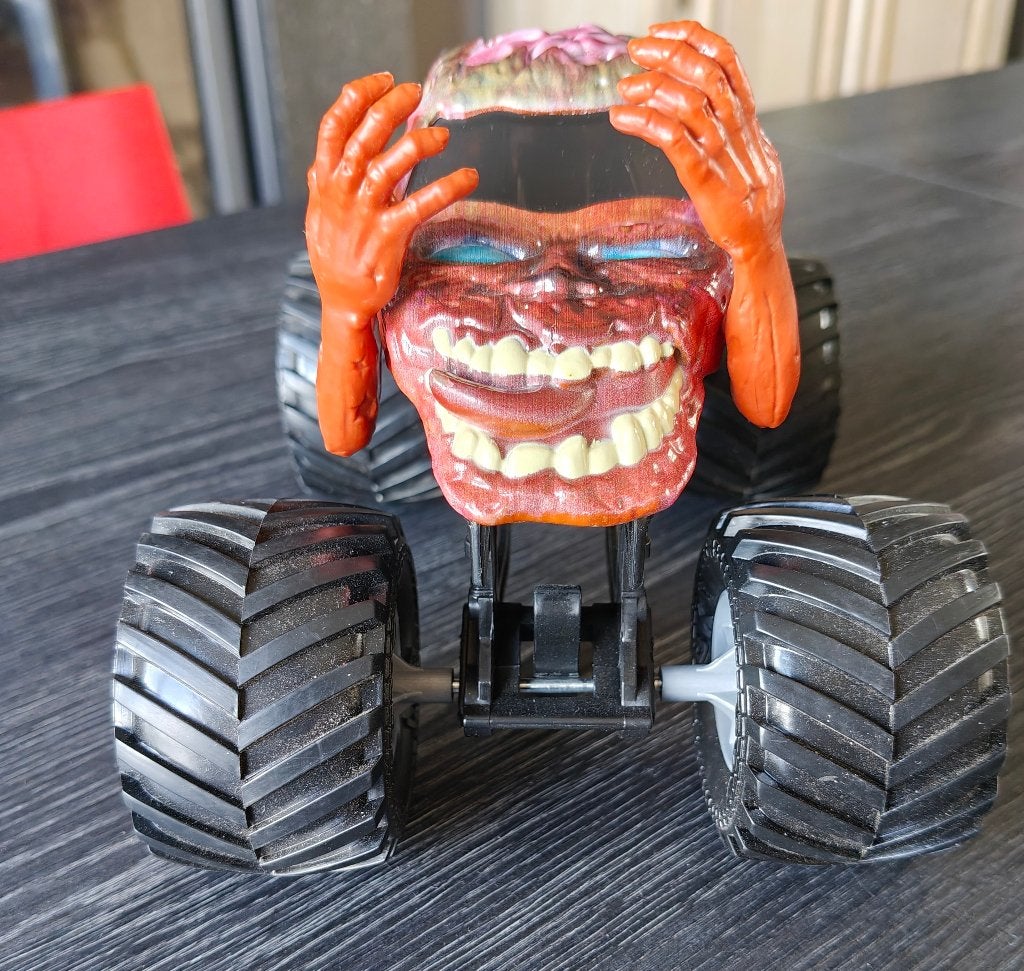Bras mobiles Monster Jam Monster Truck Zombie échelle 1:24, Enlèvement ou Envoi, Comme neuf
