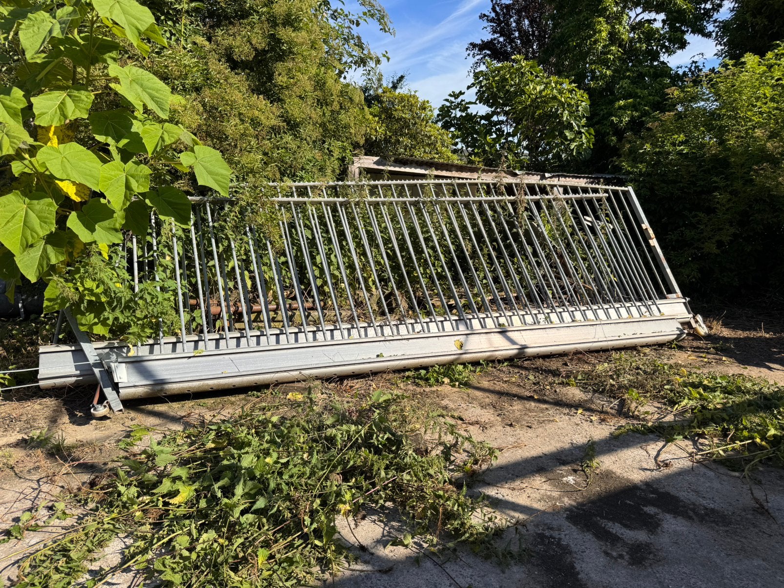 Vrijdragende poort in twee delen, Tuin en Terras, Ophalen, Zo goed als nieuw