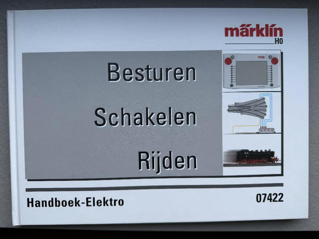 Marklin handboek 07422, Hobby en Vrije tijd, Gelijkstroom of Wisselstroom, Zo goed als nieuw, Analoog, Märklin