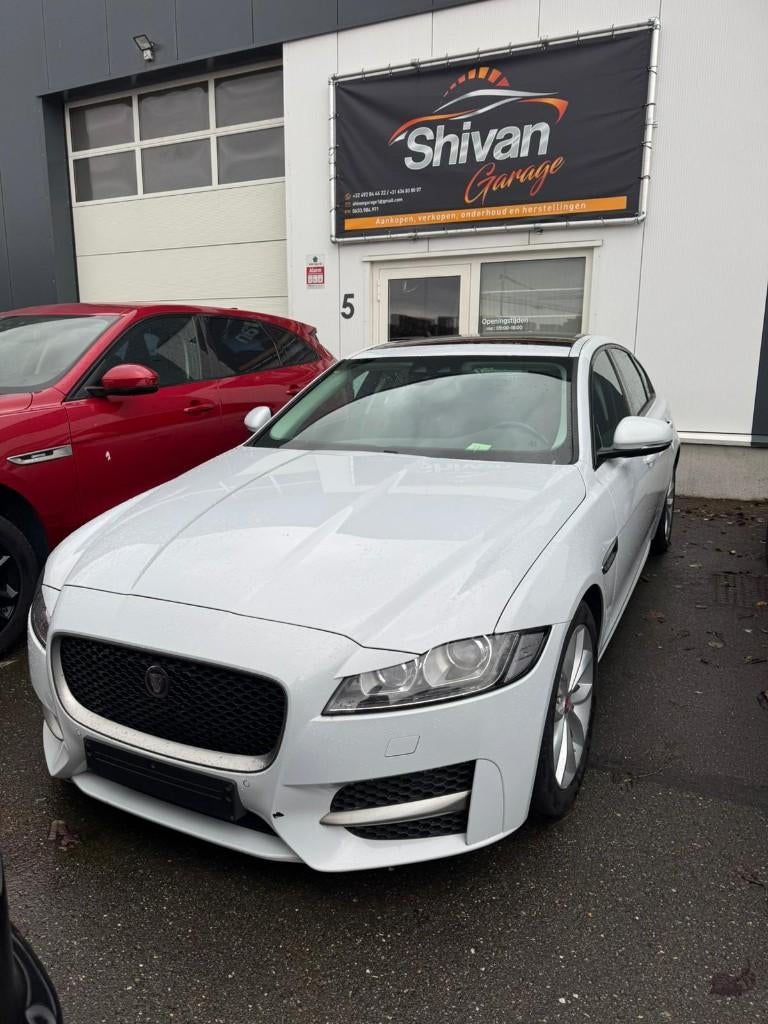 2017 Jaguar xf | lees beschrijving! |, Automaat, Zwart, 4 cilinders, Wit