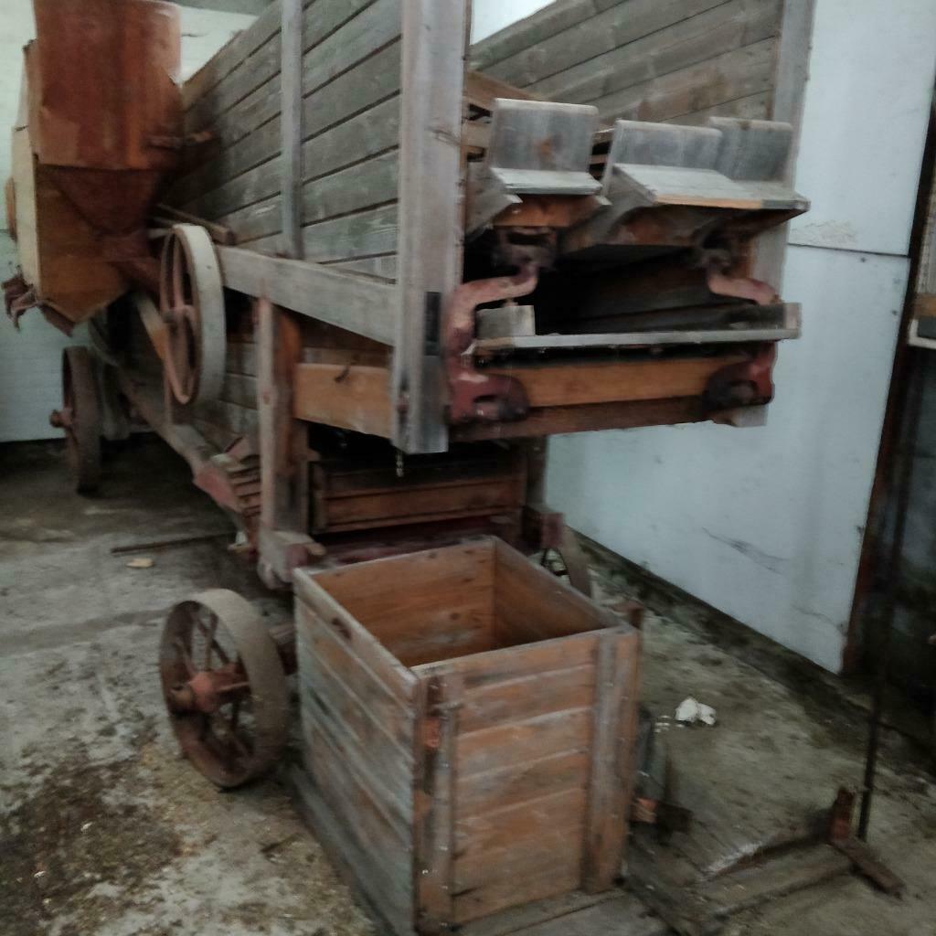 fabricant de batteuse norvégienne antique bjornrud oslo, Enlèvement