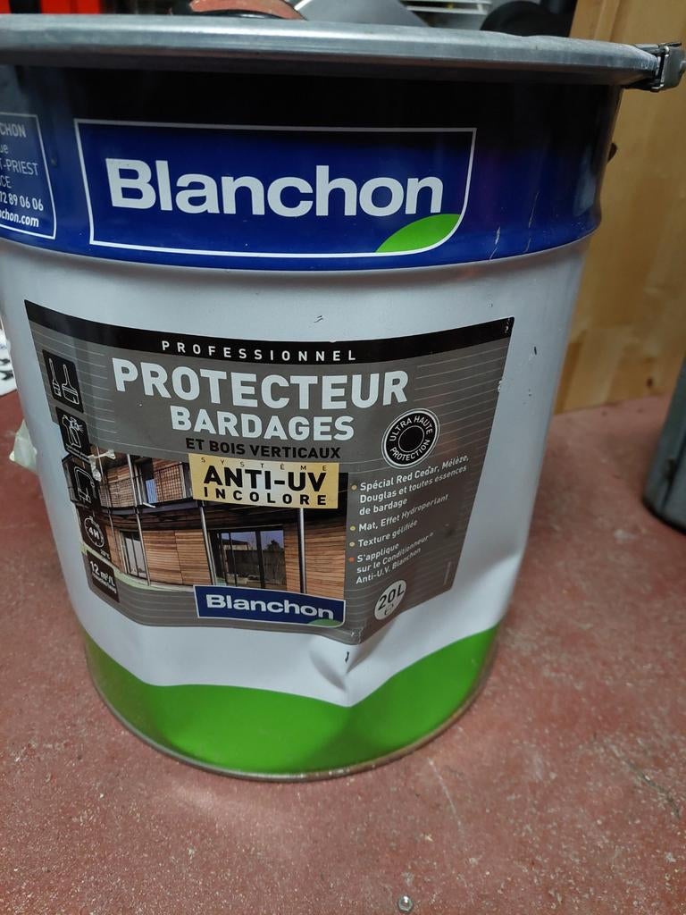 Blanchon bescherming buitenhout, Enlèvement