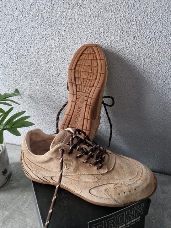 Bronx retro sneaker.maat 39.Met 3 sets veters., Ophalen of Verzenden, Nieuw