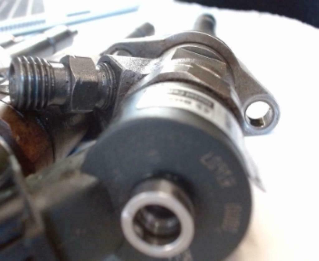 Injecteurs Citroen Peugeot 1.6 HDI 0445110311 0445110239 098, Auto-onderdelen, Motor en Toebehoren, Ophalen of Verzenden, Gebruikt