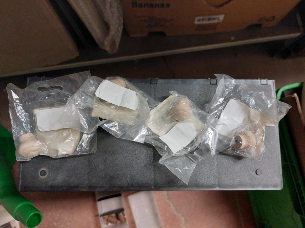 4 boutons de portes /tiroirs, Moins de 25 cm, Moins de 100 cm, Enlèvement, Neuf