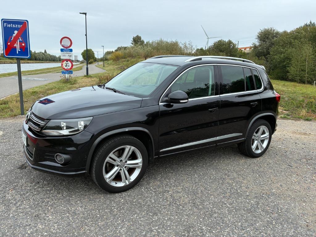 Volkswagen Tiguan 1.4 TSI R-LINE 89103 km !!, Cuir, Achat, Entreprise, 149 g/km