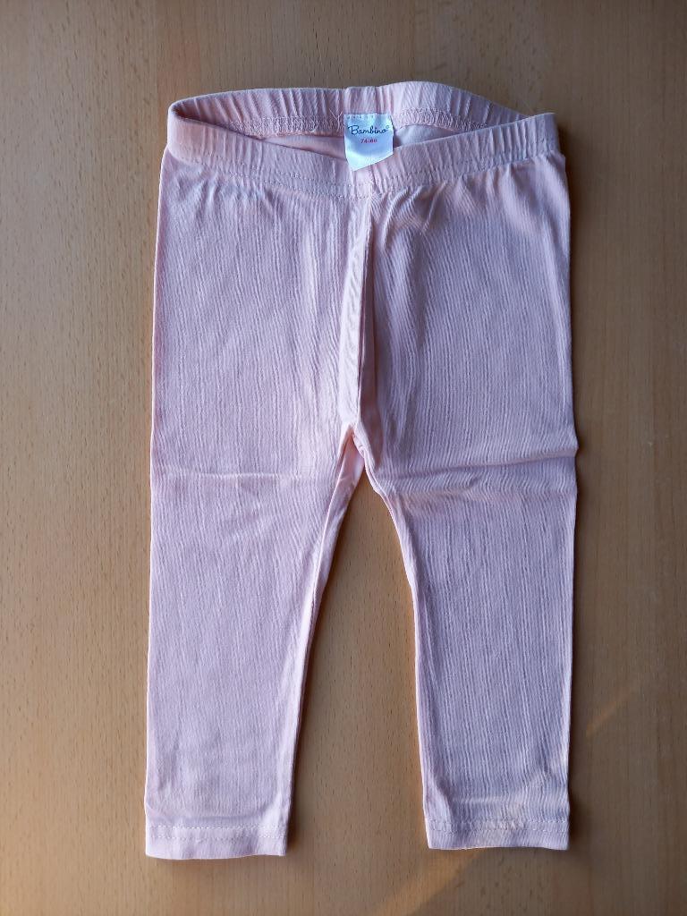 Nieuwstaat, zalmkleurige legging, maat 74-80, merk Bambino, Broekje, Meisje, Ophalen of Verzenden, Zo goed als nieuw