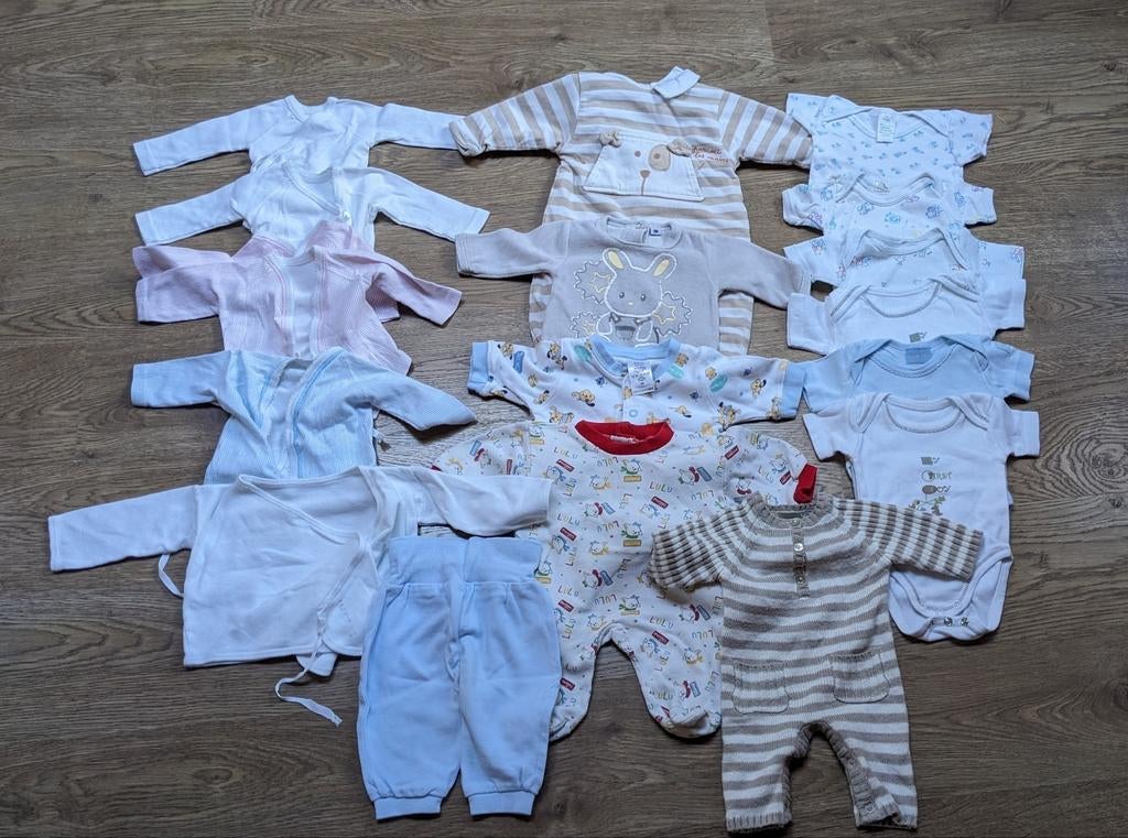Lot de vêtements 0-1 mois, Enlèvement ou Envoi, Utilisé