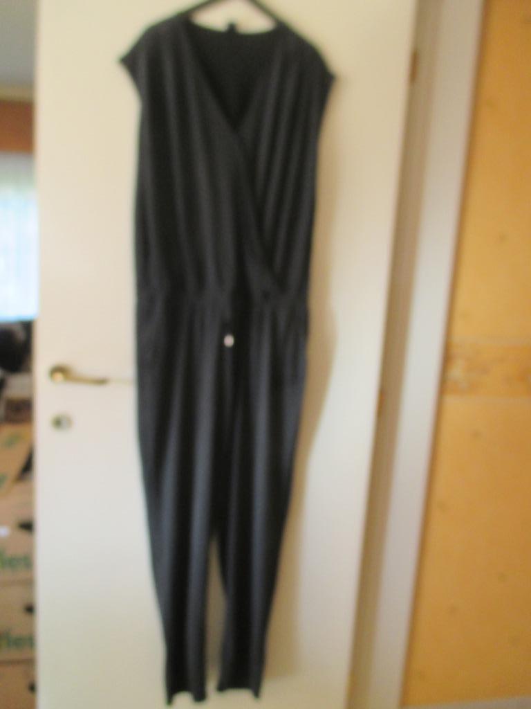 zwarte jumpsuit S.Oliver  46/48, Ophalen of Verzenden, Gedragen