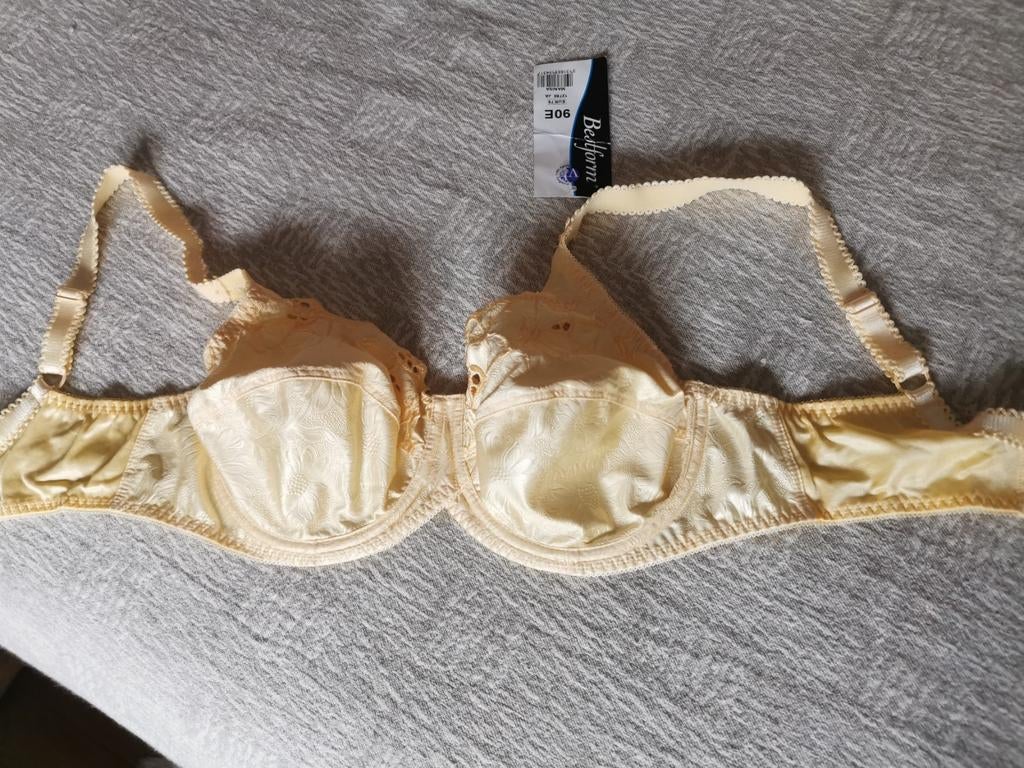 Nouveau magnifique soutien-gorge de Belform, Enlèvement ou Envoi, Soutien-gorge