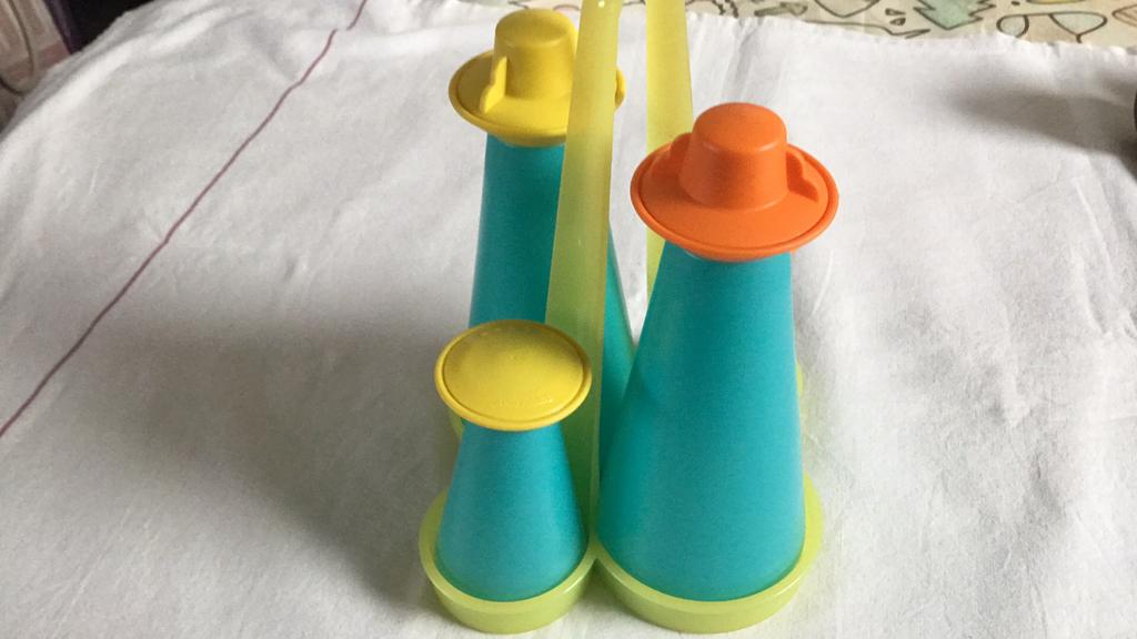 Tupperware olie azijn tafelset, Ophalen of Verzenden