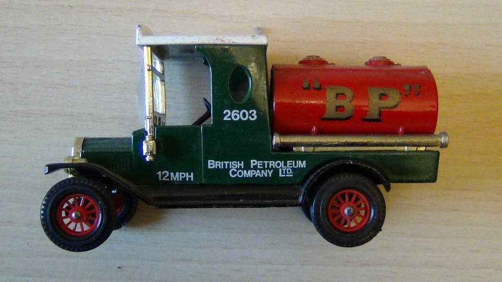 voiture 1/43, Ophalen of Verzenden, Nieuw, Bus of Vrachtwagen, Matchbox