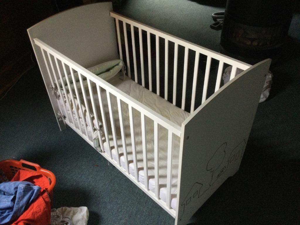 Kinderbed Wit met toebehoren, Gebruikt, Minder dan 140 cm, Minder dan 70 cm, Ophalen