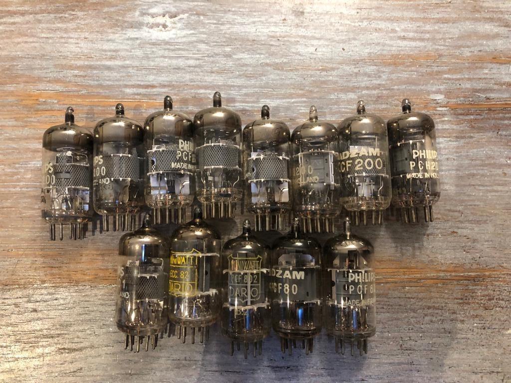 Tubes radio type PCF 80, 200, 201, 208 fonctionnels, lot d13, Enlèvement