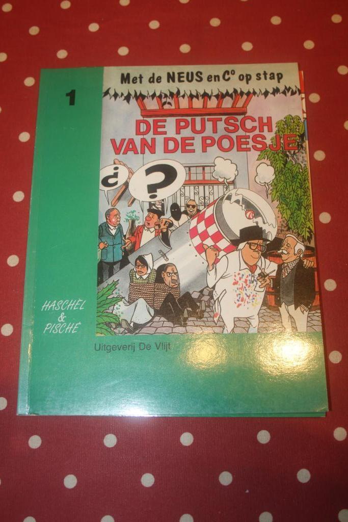 Met neus & co  op stap       uitgeverij   de Vlijt, Meerdere stripboeken, Ophalen of Verzenden, Zo goed als nieuw