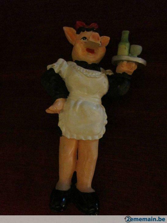 Peggy en petite serveuse sexy, Enlèvement ou Envoi