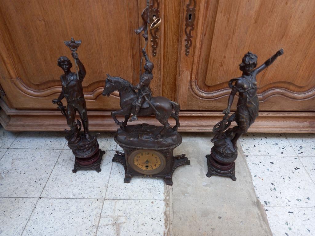 Régule horloge + 2 statues (femme et homme), Enlèvement, Utilisé, Humain