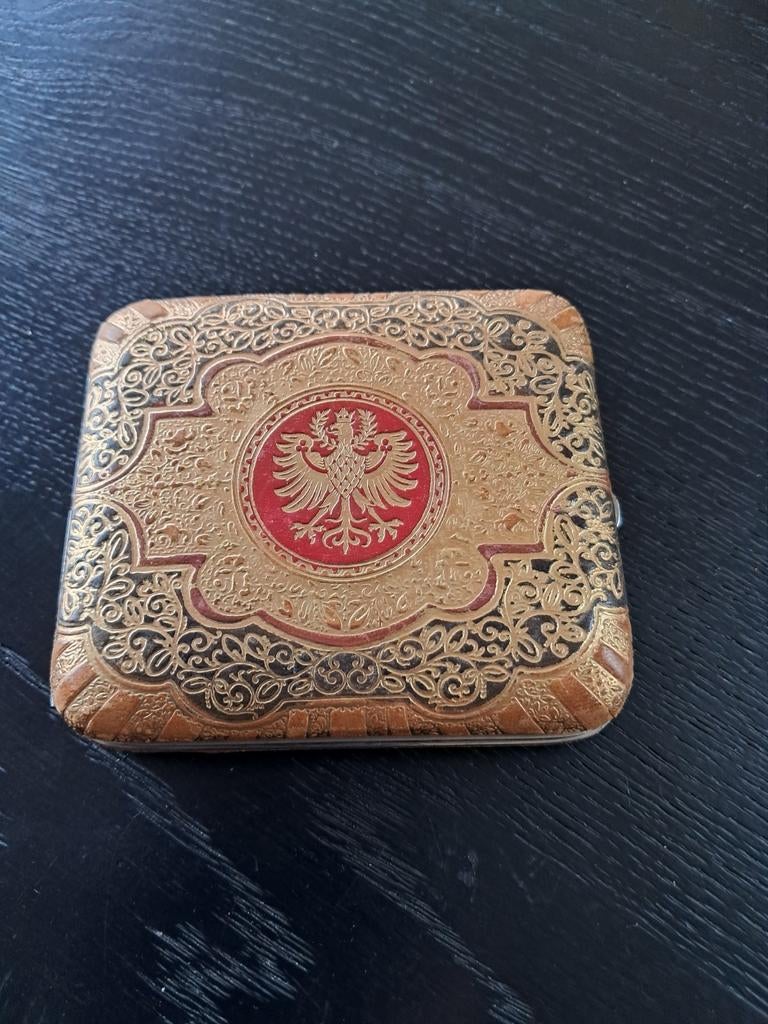 Sigaretten doosje, Ophalen