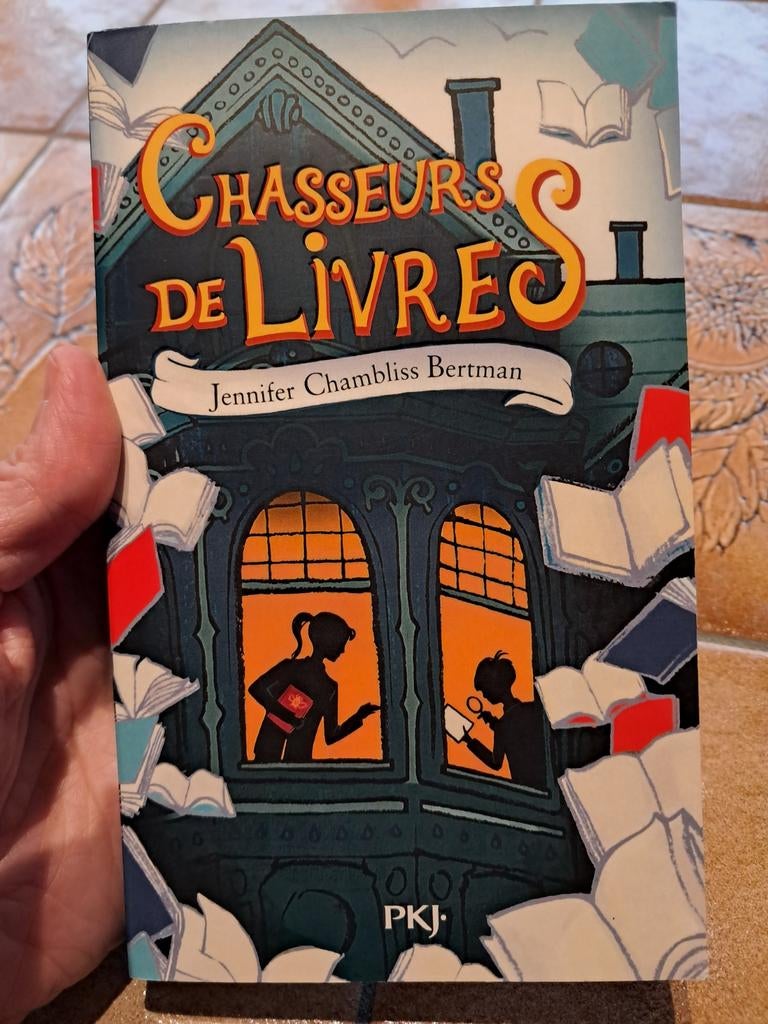 Chasseurs de livres - J.Chambliss Bertman, Livres, Neuf, Enlèvement ou Envoi, Fiction, Jennifer Chambliss Bretman