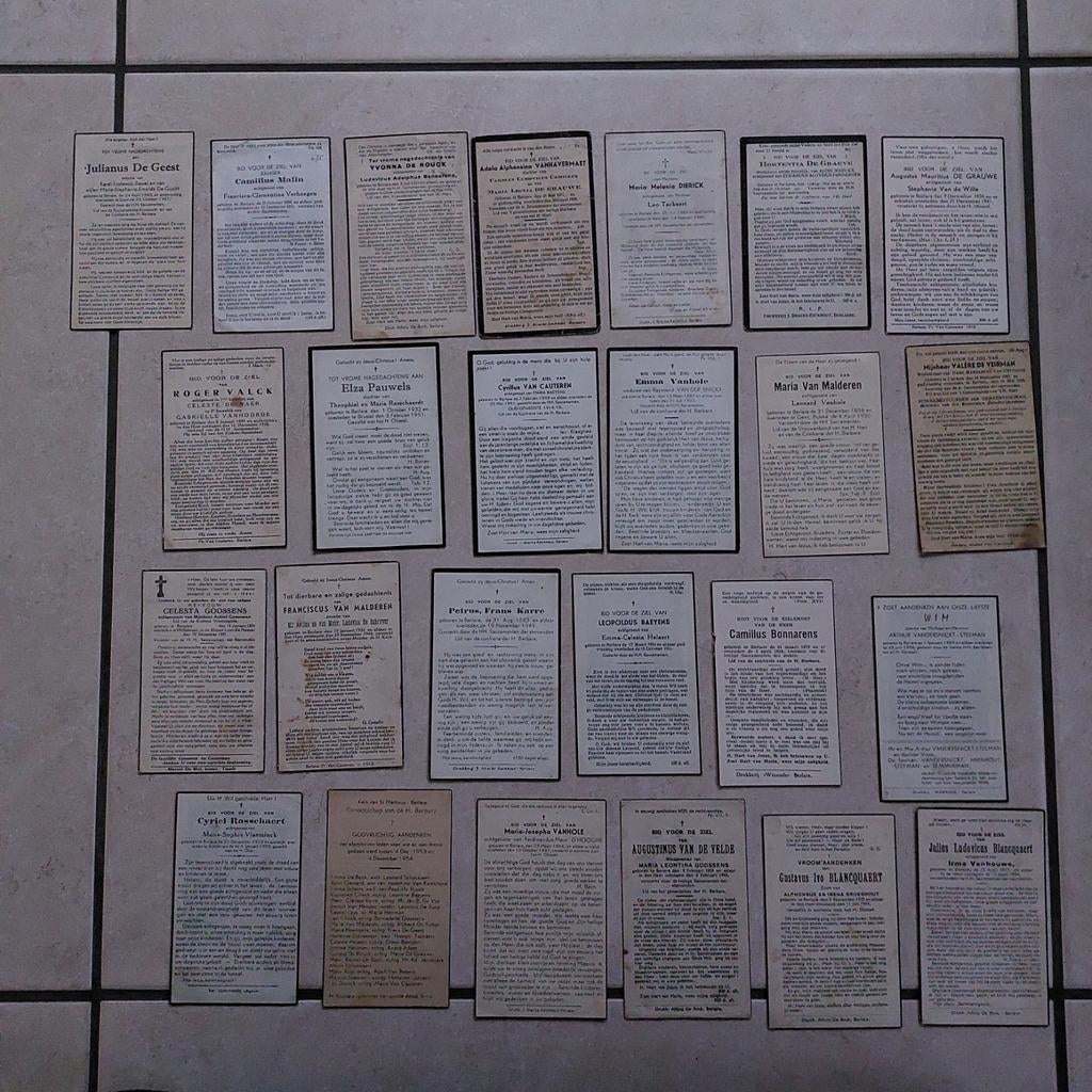 Lot bidprentjes uit Berlare (periode 1930 - 1953) 25  stuks, Ophalen of Verzenden