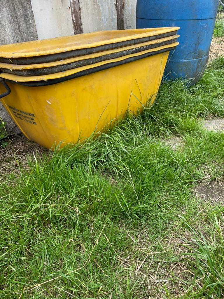 Waterbakken~mortekuipen~mortelbakken, Tuin en Terras, Regentonnen, Ophalen, Zo goed als nieuw