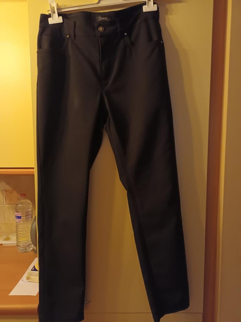 Nouveaux jeans « DIVERSA », Vêtements | Femmes, Enlèvement ou Envoi, Neuf, Taille 38/40 (M), Noir