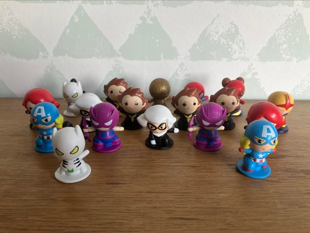 Lot Marvel Unga poppetjes 18 stuks, Enlèvement ou Envoi, Comme neuf