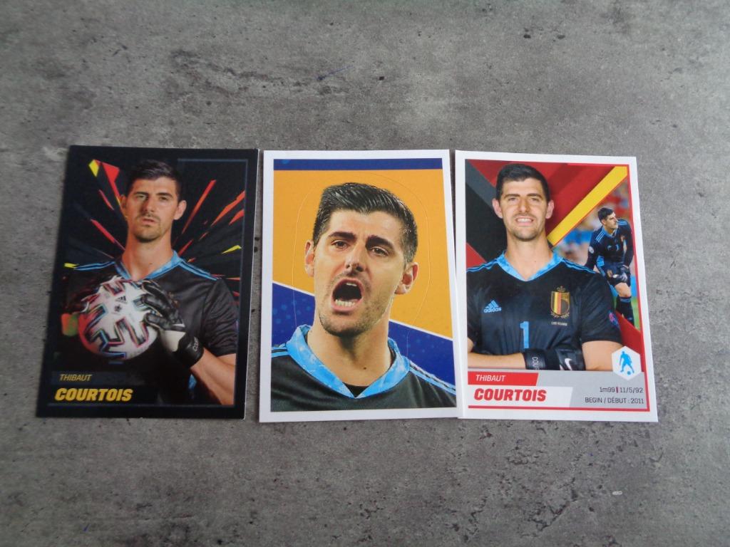 VOETBAL  STICKERS  PANINI CARREFOUR   COURTOIS THIBAUT 3X, Ophalen of Verzenden, Nieuw