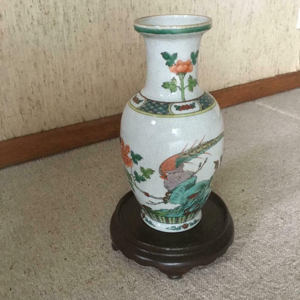 Chinese vaas met goudfazanten en bloemen., Antiek en Kunst, Ophalen
