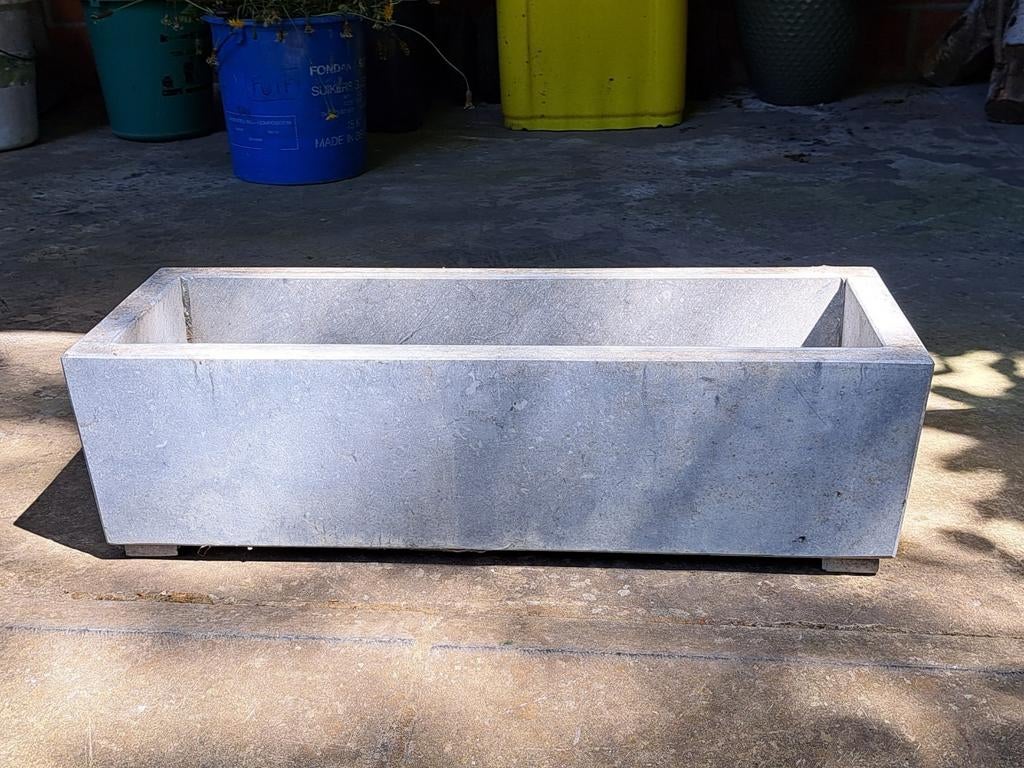 Bloembakken  in Belgische arduin. 60 € per st.., Jardin & Terrasse, Stockage & Armoires de jardin, Comme neuf, Autres matériaux