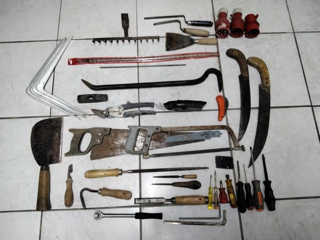 Outils à main, divers (1 lot), Enlèvement ou Envoi, Comme neuf