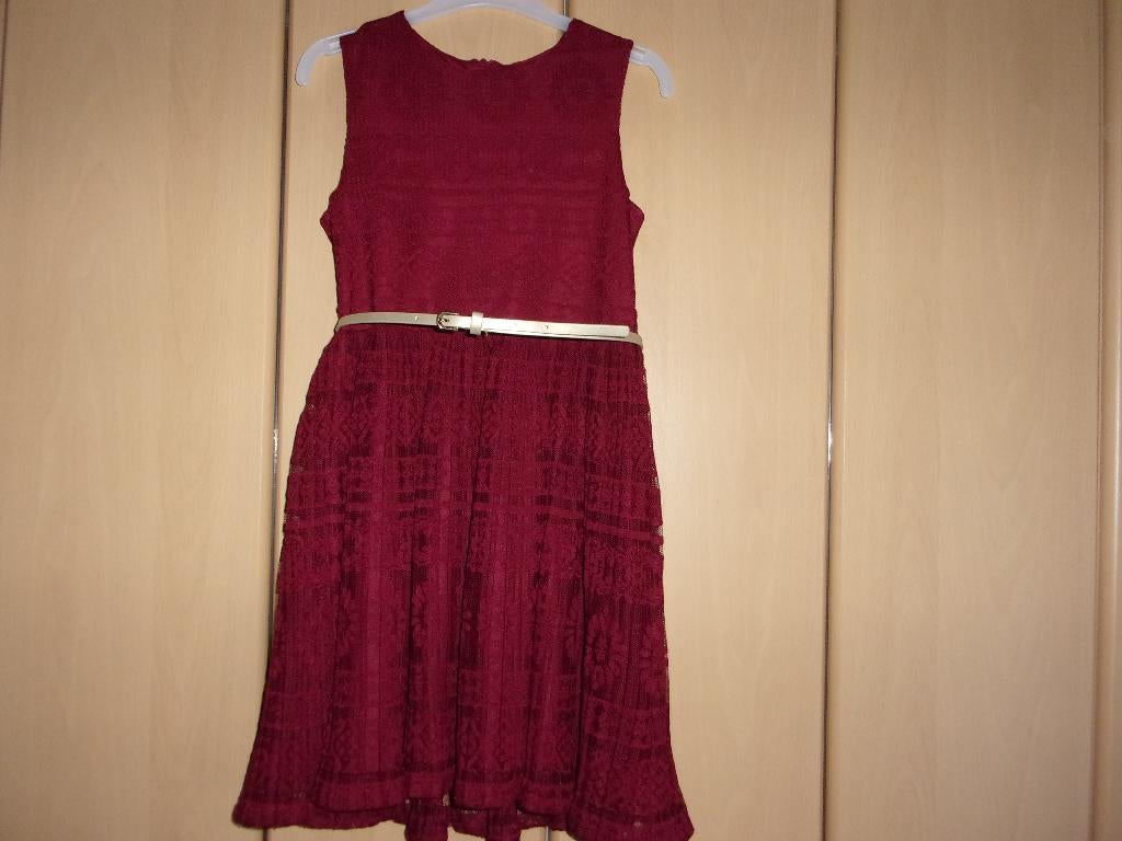 Mooie feestelijk jurk. Maat 122 (NIEUWSTAAT), Kinderen en Baby's, Kinderkleding | Maat 122, C&A, Meisje, Nieuw, Ophalen of Verzenden
